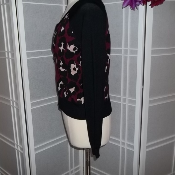 Romeo&Juliet Couture Animal Print LS Sweater-Large - Picture 5 of 8